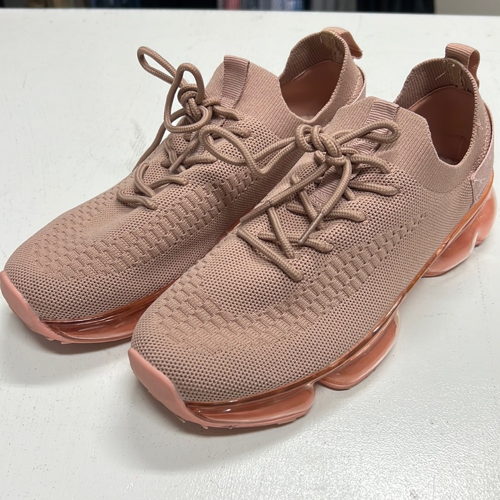 Miss Lola sneakers